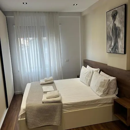 Luxe Haven New Bazzar 4 * Tirana