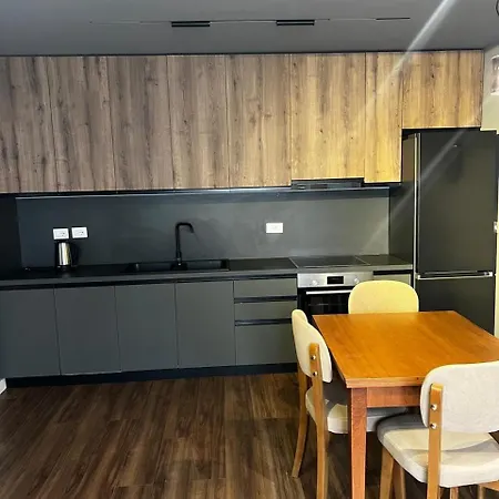 Luxe Haven New Bazzar 4 Appartamento